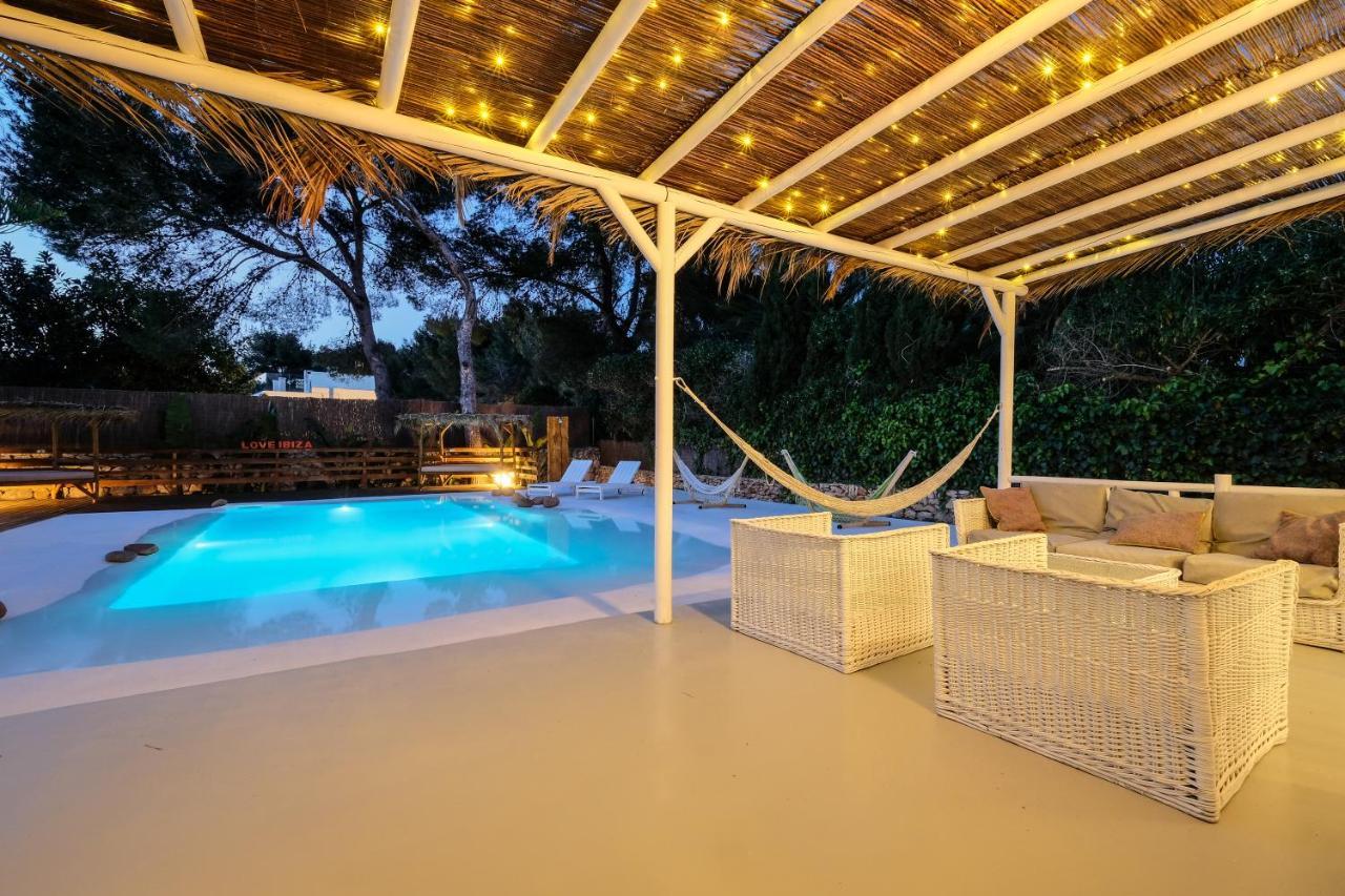 Clara Ibiza Villa Santa Eulalia del Río