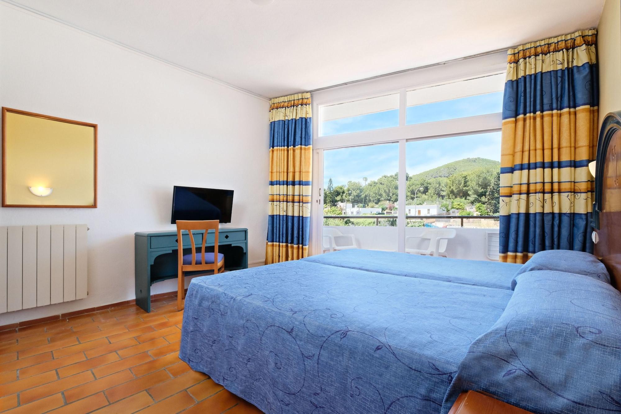 Azuline Mediterráneo 2* Santa Eulària des Riu