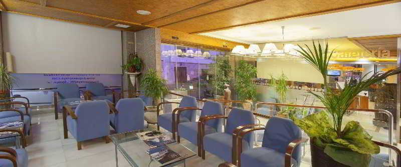 Duquesa Playa Apartahotel 4*