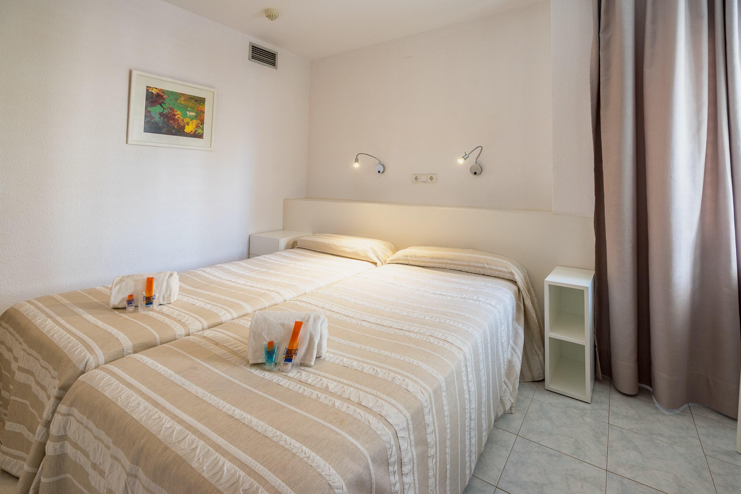 Apartahotel Duquesa Playa Santa Eulalia del Río