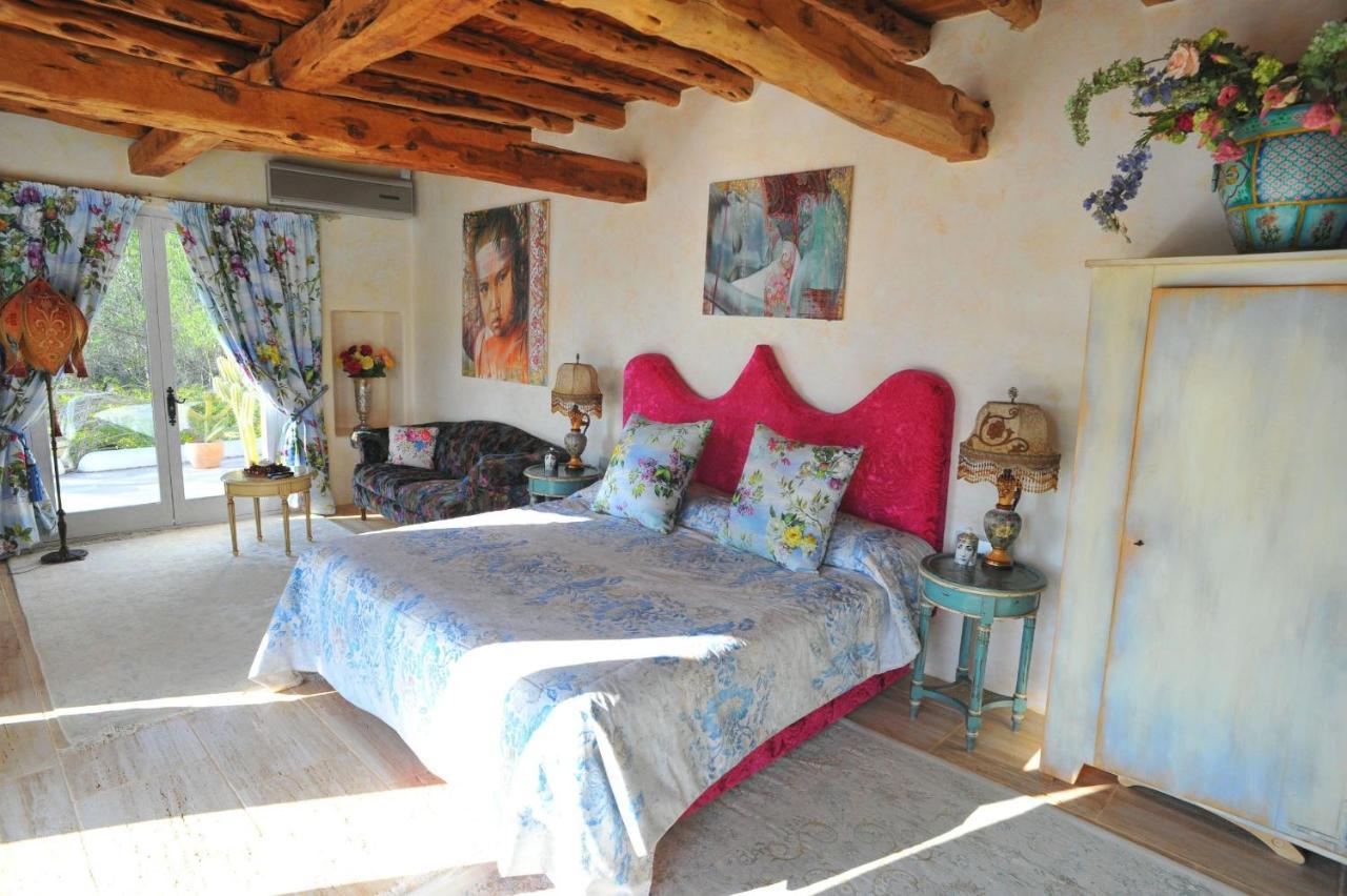 Hideaway Ibiza Hilltop Estate Arte 6 Bedrooms I Santa Eulalia Villa