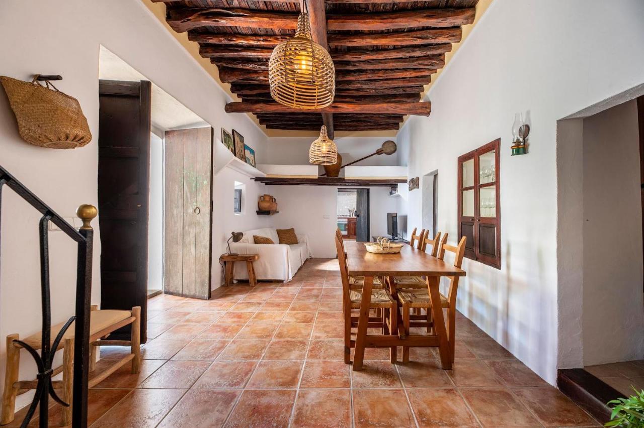 Mateu Holiday home