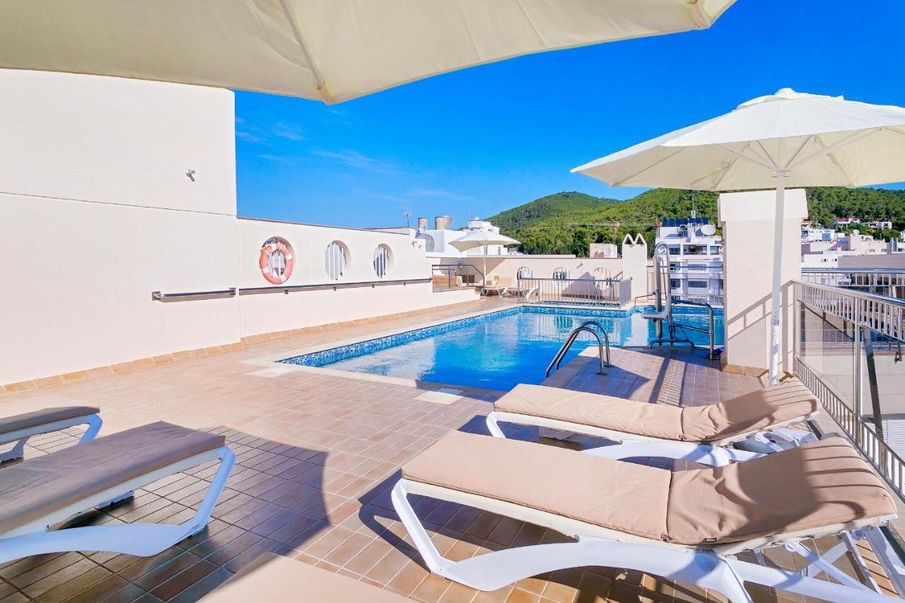 Duquesa Playa Apartahotel Santa Eulalia del Río