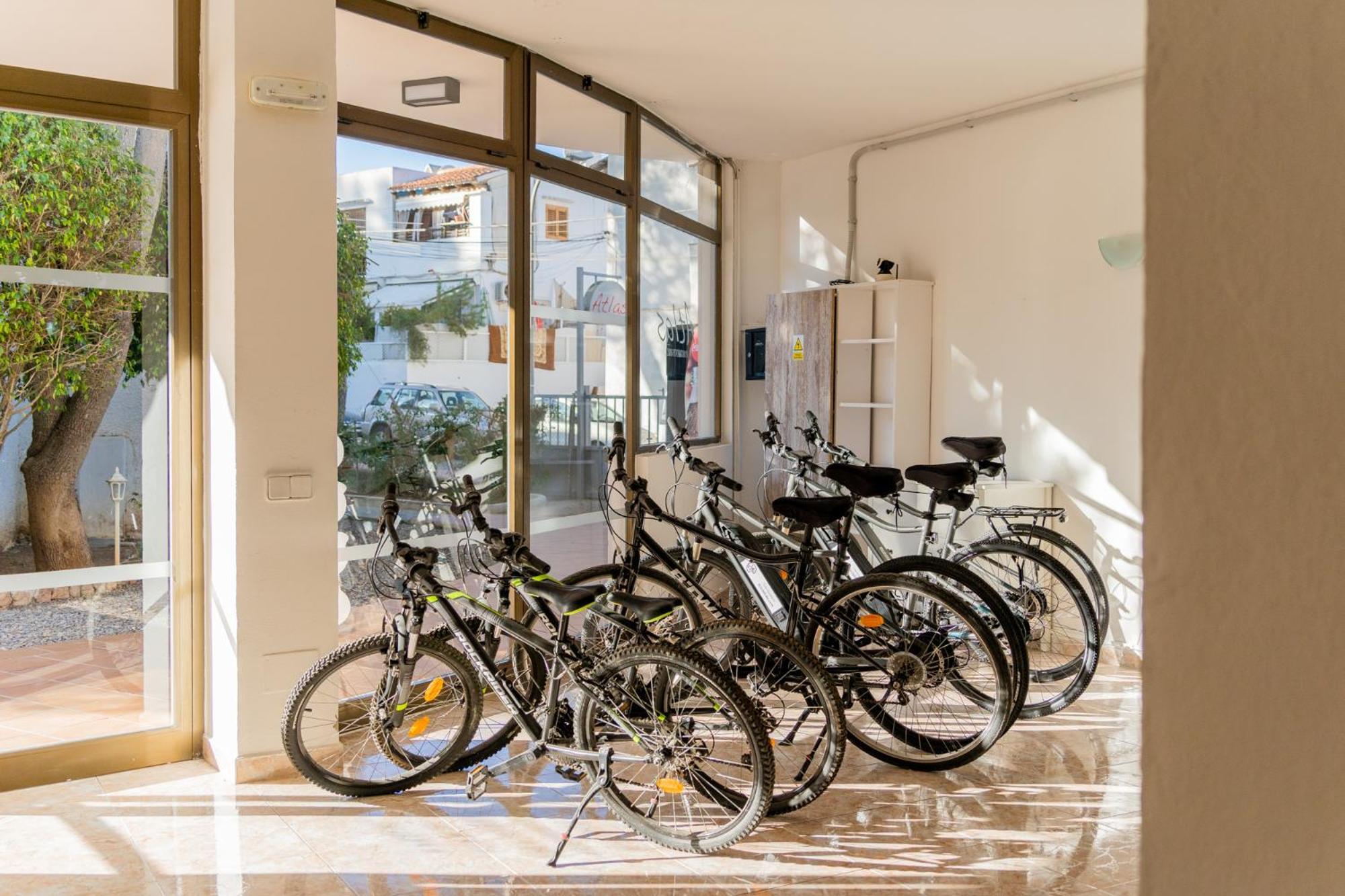 Atlas Ibiza * Santa Eularia des Riu