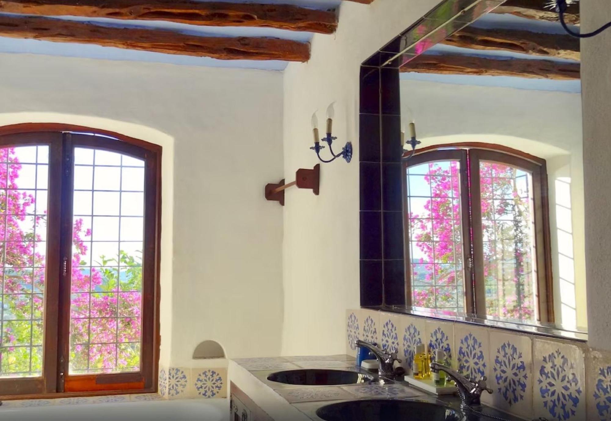 Ibiza Large And Luxurious Finca In Very Exclusive Environment Ferienhaus Santa Eulària des Riu