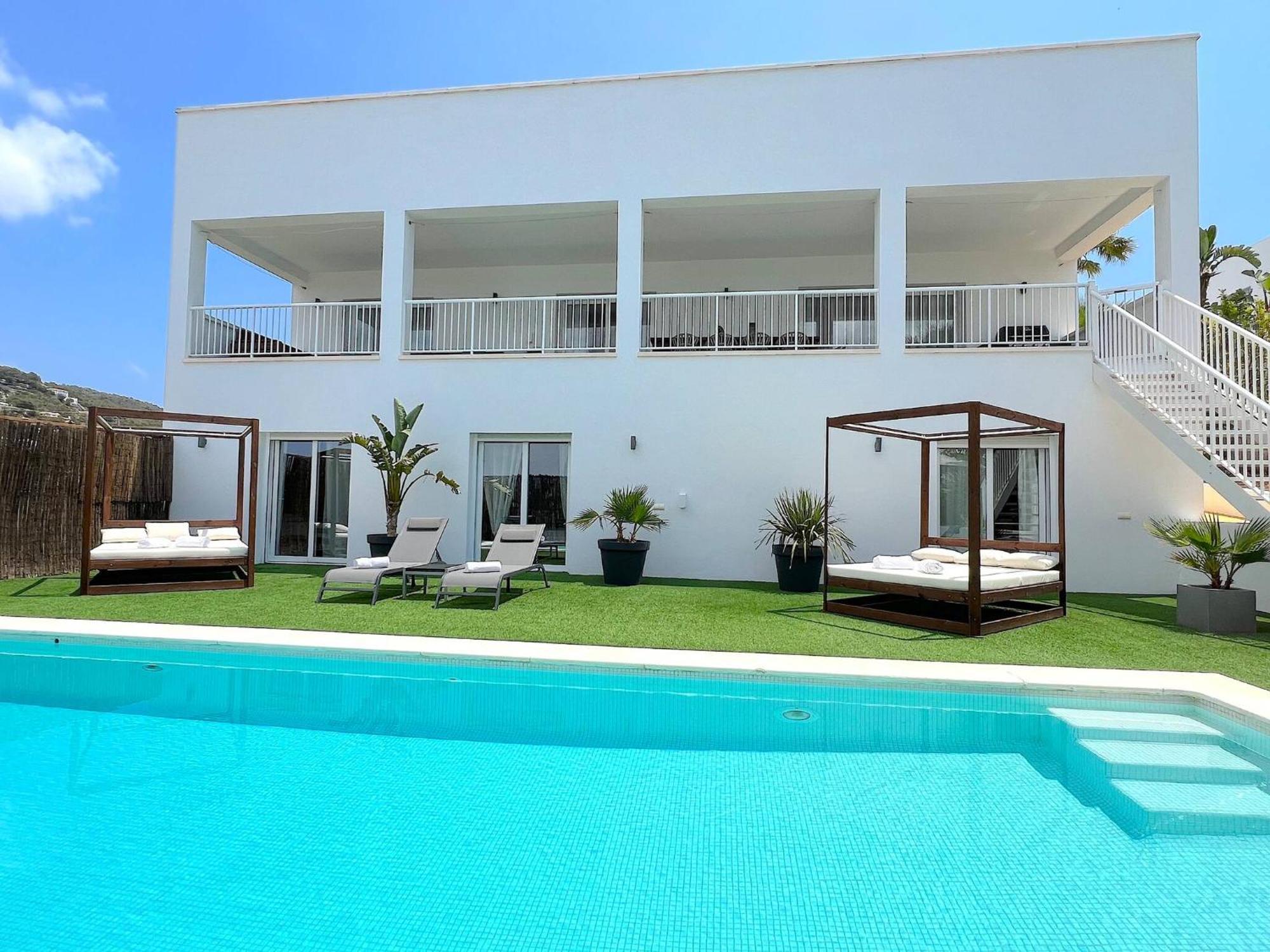 Villa Inibiza - Julieta
