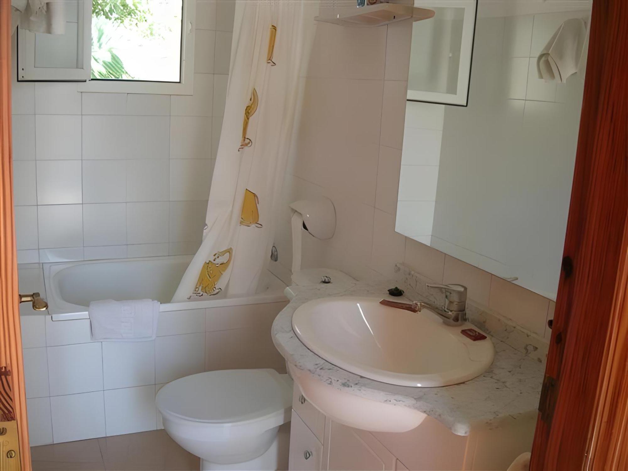 Guest house 3 Golondrinas Santa Eularia des Riu
