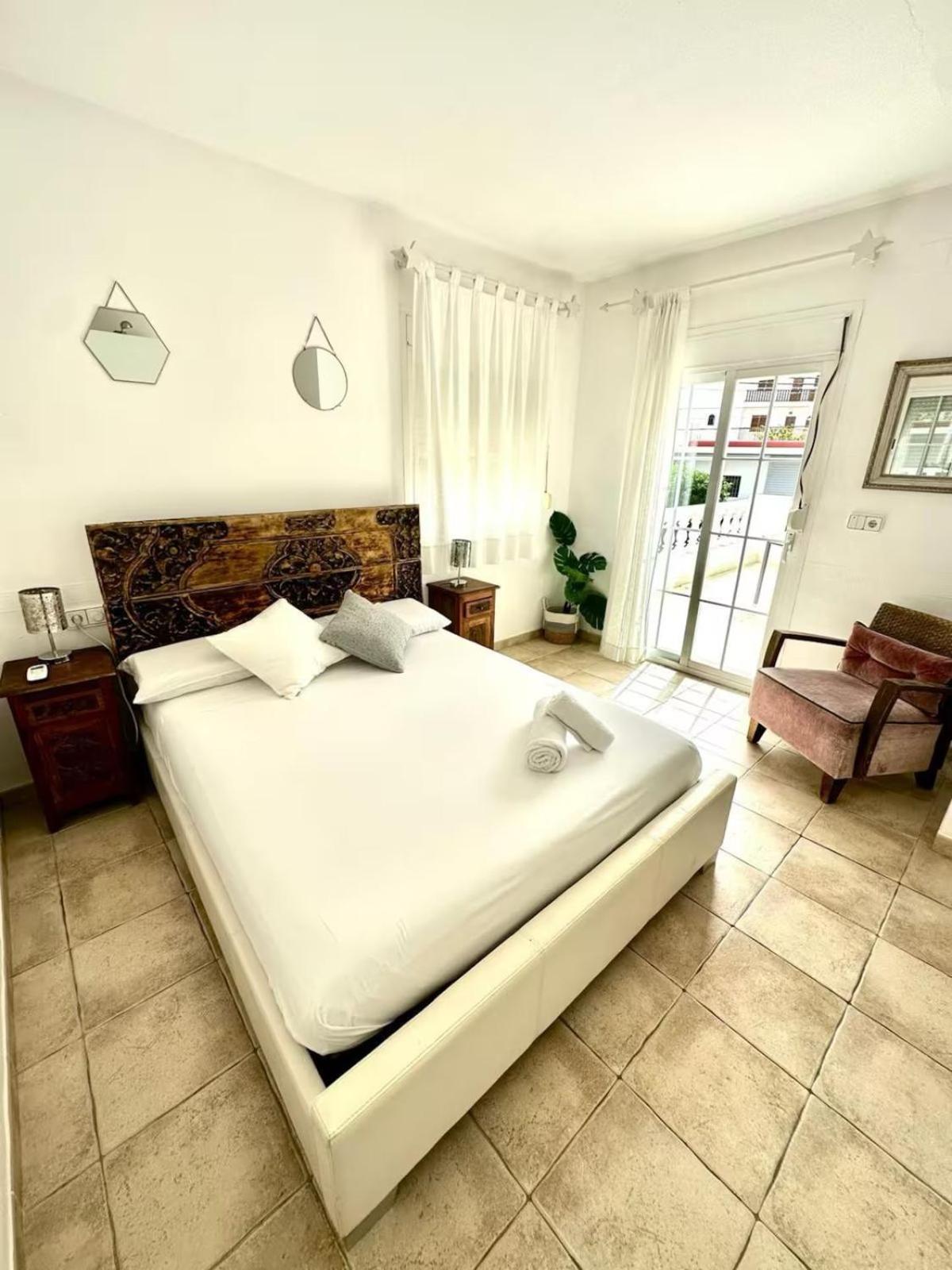 Alba Santa Eularia des Riu