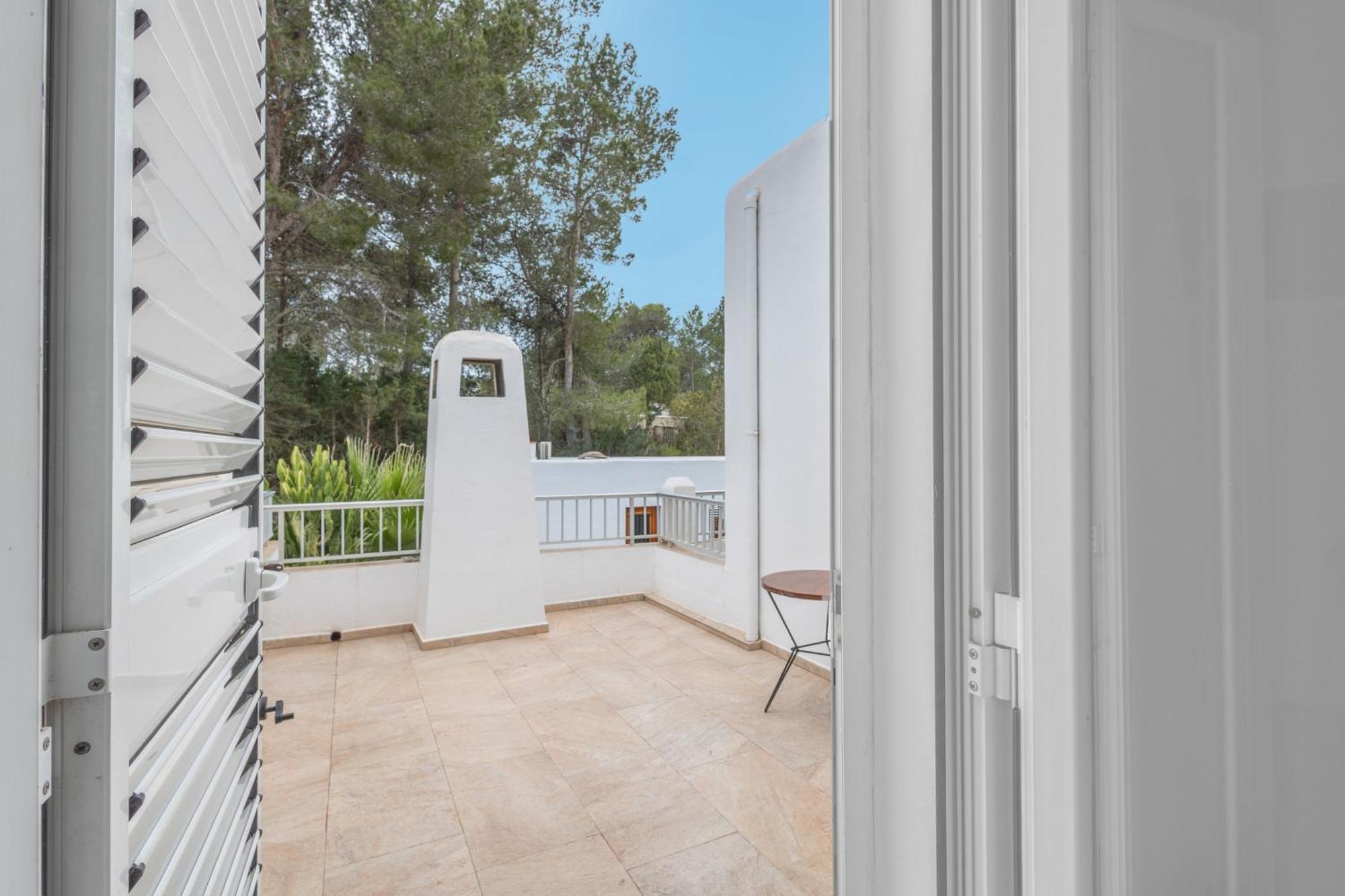 3 Golondrinas * Santa Eularia des Riu