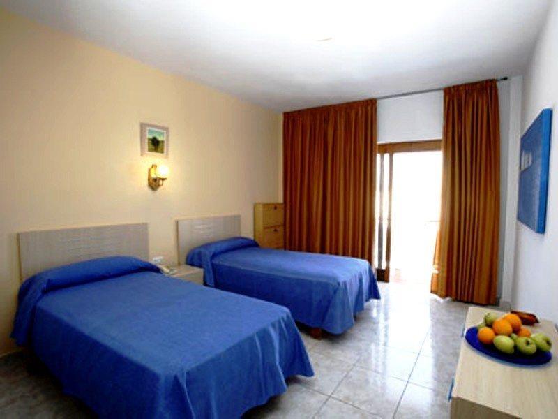 Azuline Mediterráneo 2*