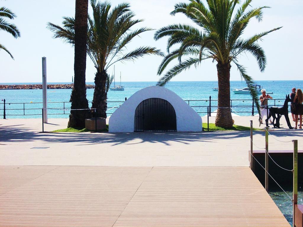 Rey Santa Eulària des Riu