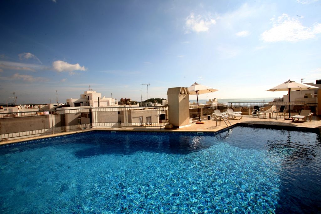 Duquesa Playa Apartahotel