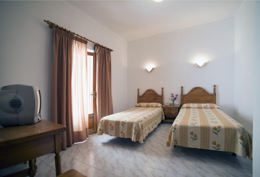 Guest house Sa Rota 2*