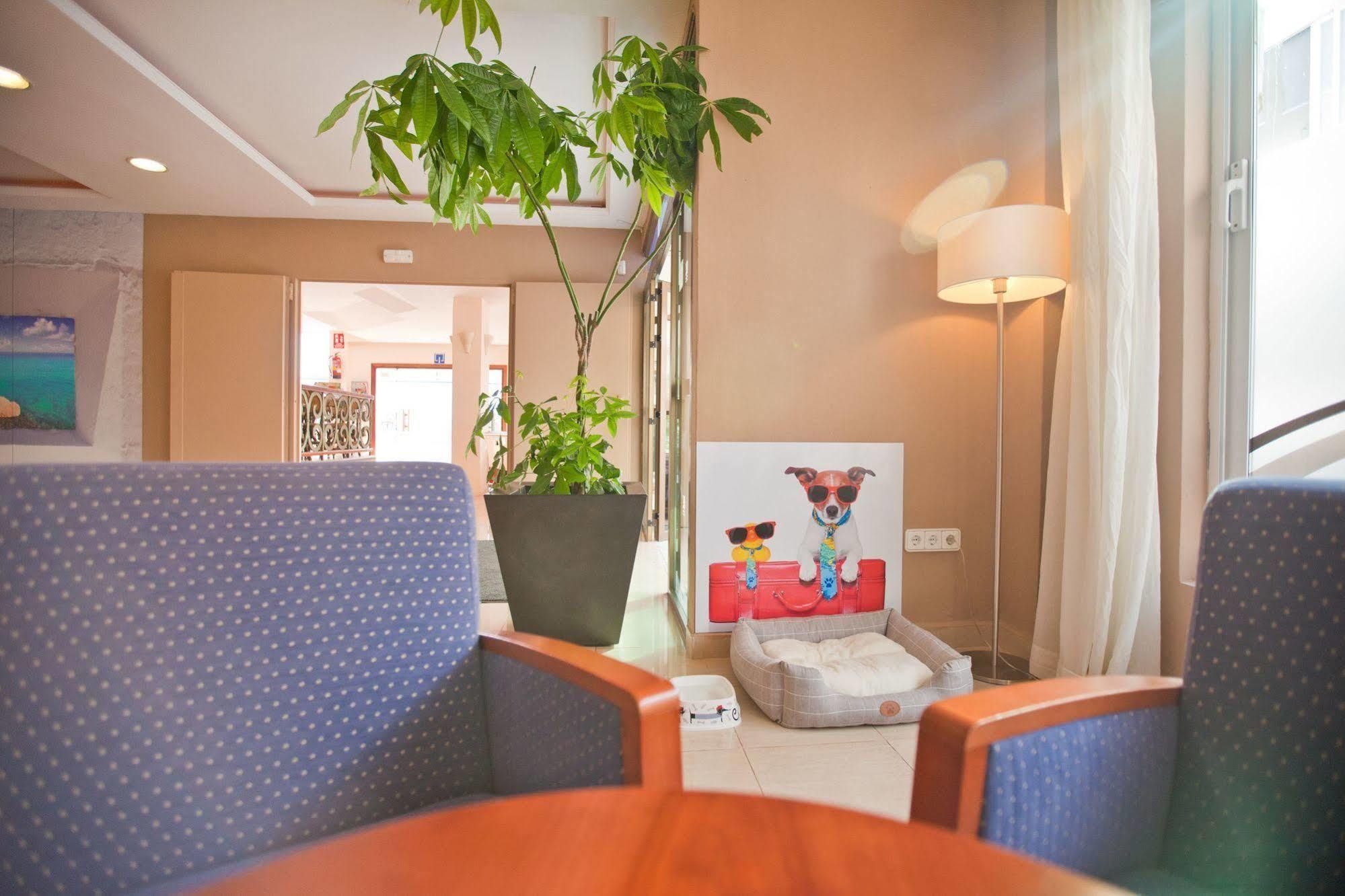 Azuline Mediterráneo 2* Santa Eulària des Riu
