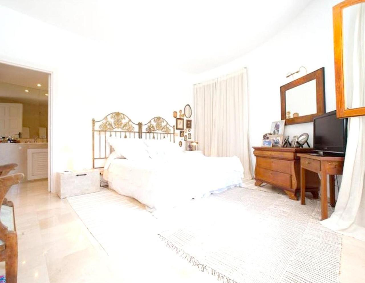 House With 5 In Furnet With Wonderful Sea View, Private Pool, Enclo... Apartment