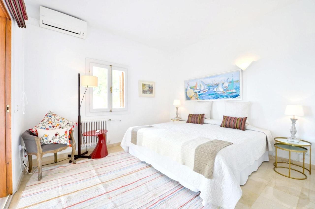 House With 5 In Furnet With Wonderful Sea View, Private Pool, Enclo...