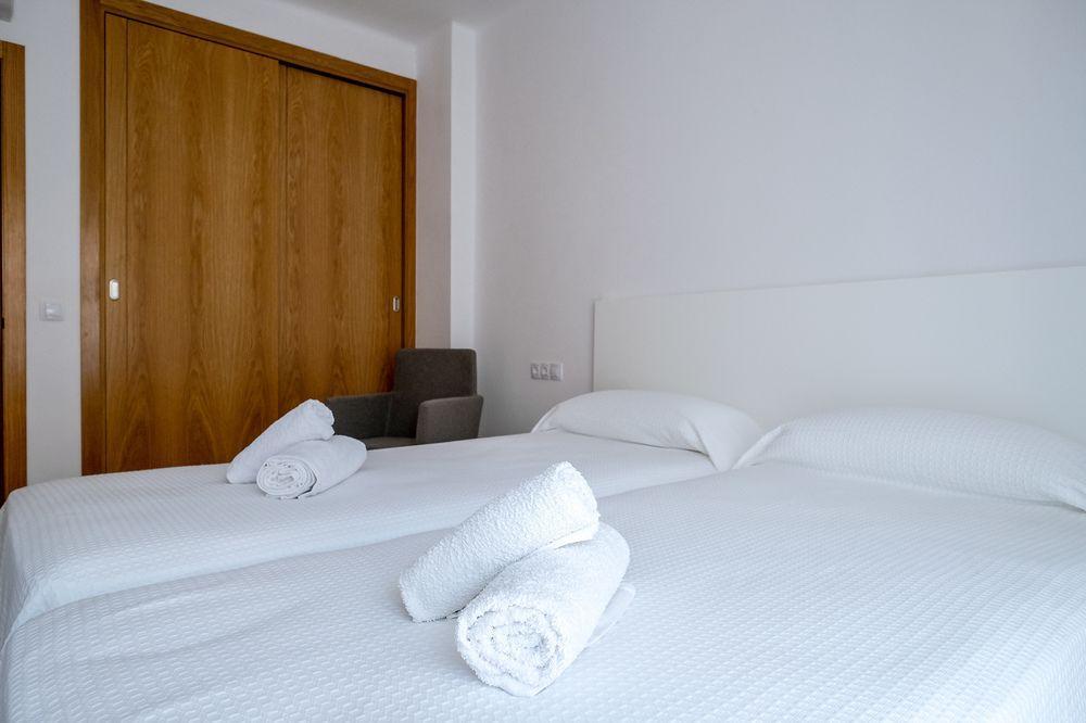 Hotel S'alamera &
