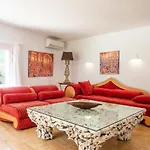 Villa 8Br, Sea Views, Walk To The Beach, Pool