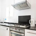 Villa 8Br, Sea Views, Walk To The Beach, Pool