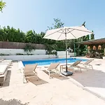 Friends & Family Friendly Villa 5 Bedroom In Jesus