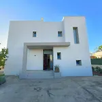 Moderna Casa Con Piscina Privada