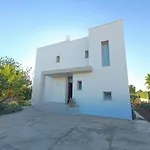 Moderna Casa Con Piscina Privada