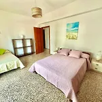 Hostal Y Apartamentos Santa Eulalia
