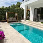 Perfect Family House Close To The Beach