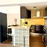 Lovely Ensuite Double Room In Shared Apartment In The Centre Of Santa Eularia - Close To The Beach, Shops, Bars And Restaurants