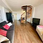 Lovely Ensuite Double Room In Shared Apartment In The Centre Of Santa Eularia - Close To The Beach, Shops, Bars And Restaurants