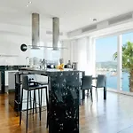 Lavish Villa With Infinity Pool And Views