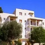 Apartamentos Benet Los Pinares