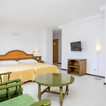 Apartamentos Bon Lloc