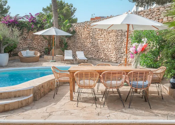 Chic Ibiza Villa Nearby Olivera Beach