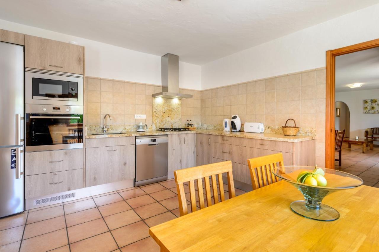Casa Es Pins * Santa Eularia des Riu