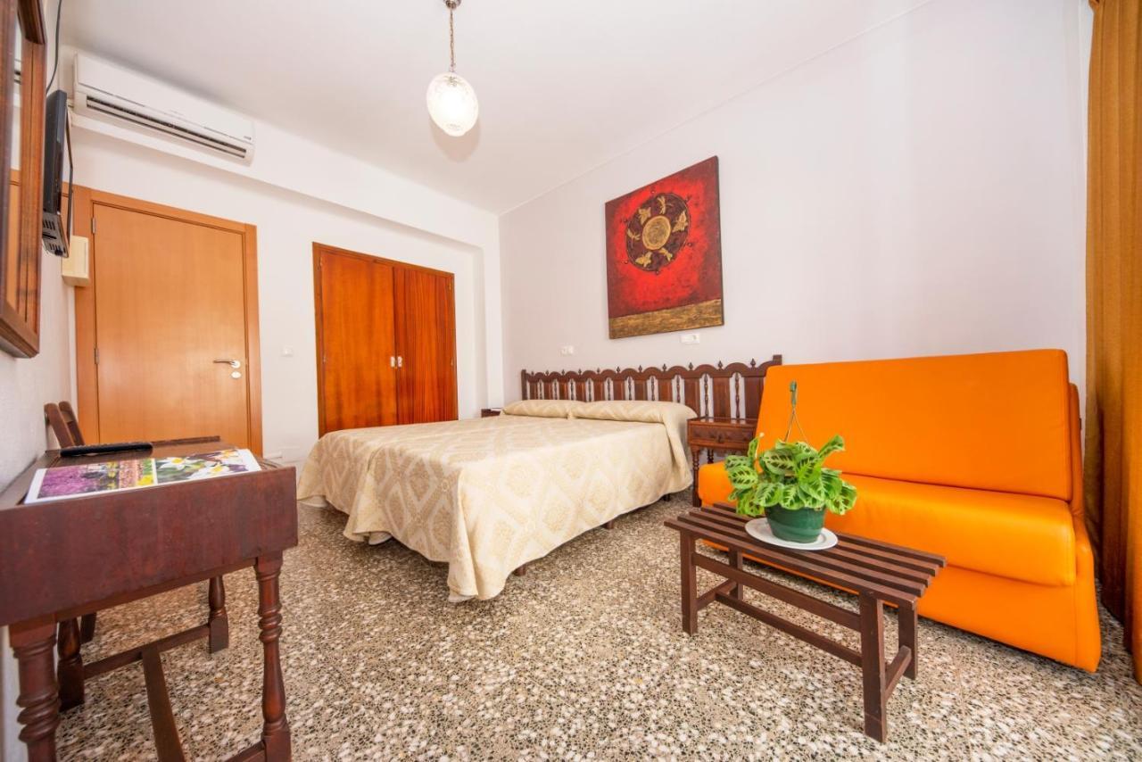 Guest house Y Santa Eulalia