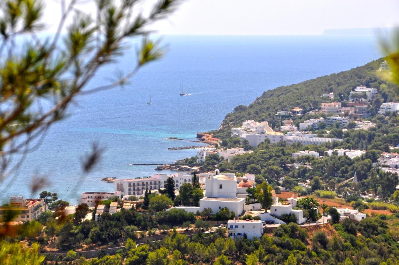 Y Santa Eulalia Guest house 2*