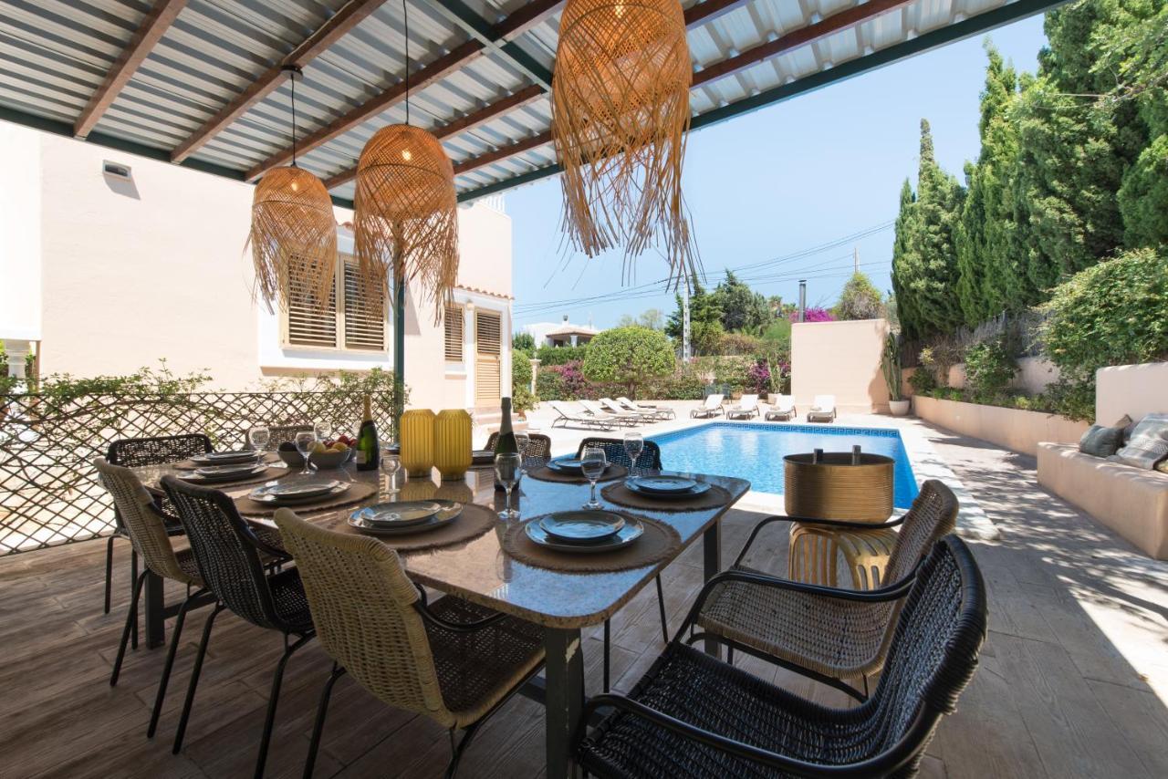 Villa Friends & Family Friendly 5 Bedroom In Jesus Santa Eularia des Riu