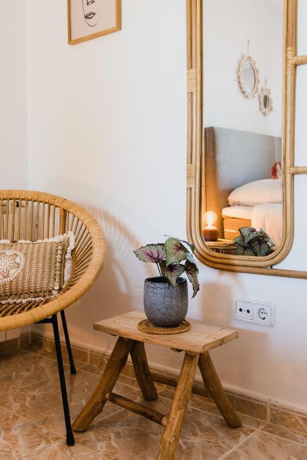 Friends & Family Friendly 5 Bedroom In Jesus Villa Santa Eularia des Riu