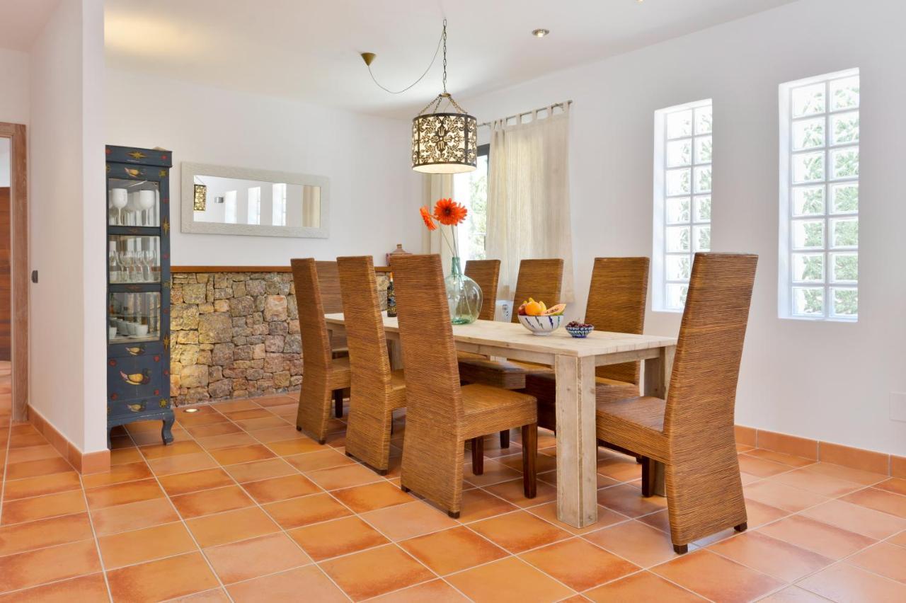 New With Pool 19 Mins From Ibiza Town Cana Clara Villa *