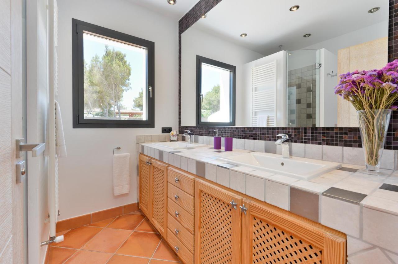 New With Pool 19 Mins From Ibiza Town Cana Clara Villa