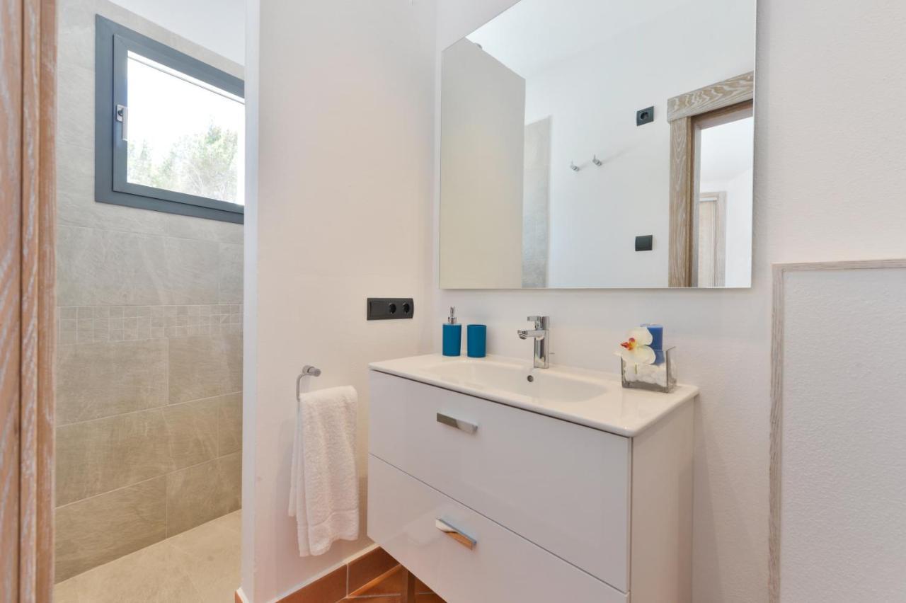 New With Pool 19 Mins From Ibiza Town Cana Clara Villa Santa Eularia des Riu