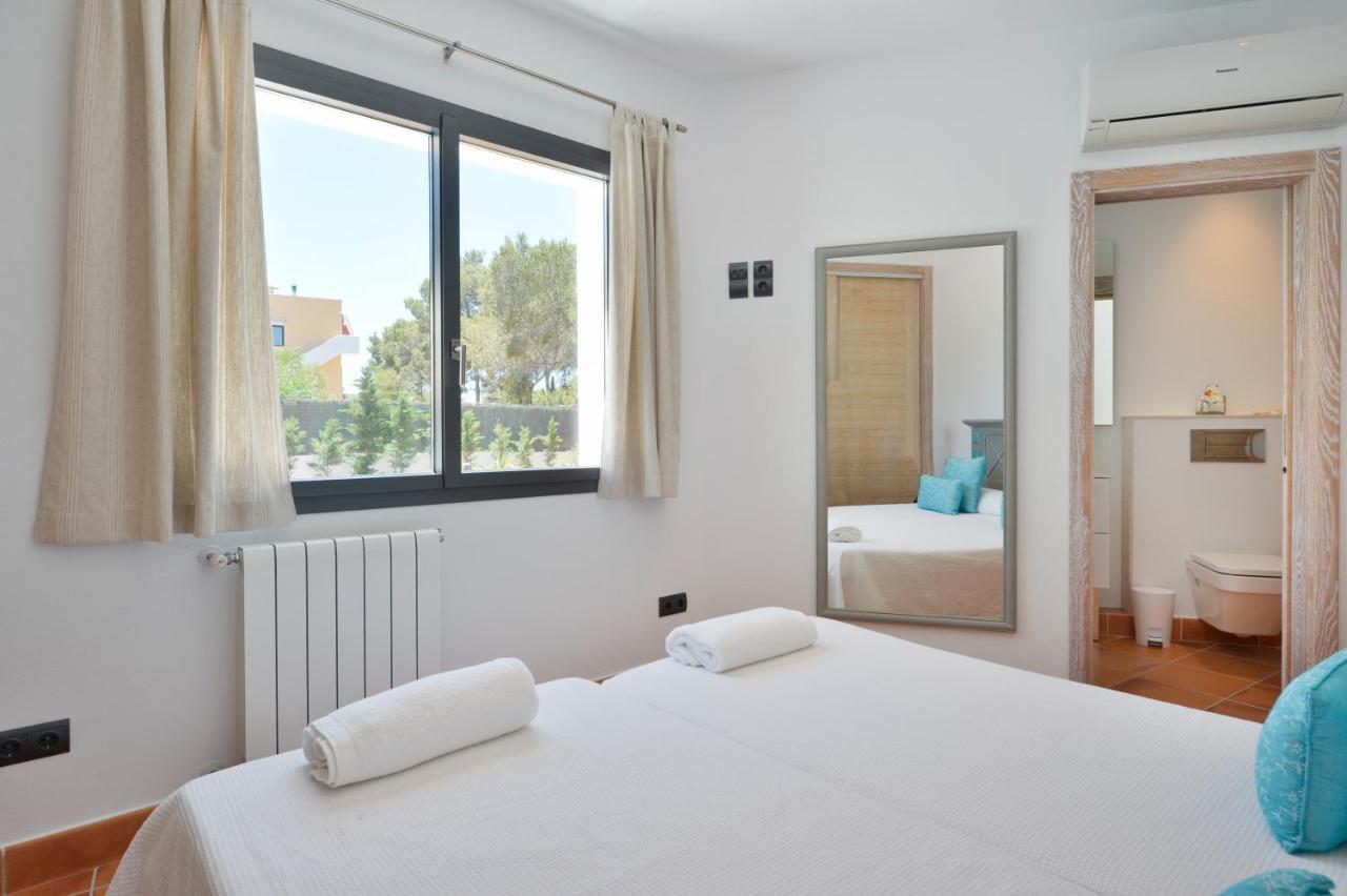 New With Pool 19 Mins From Ibiza Town Cana Clara Villa *