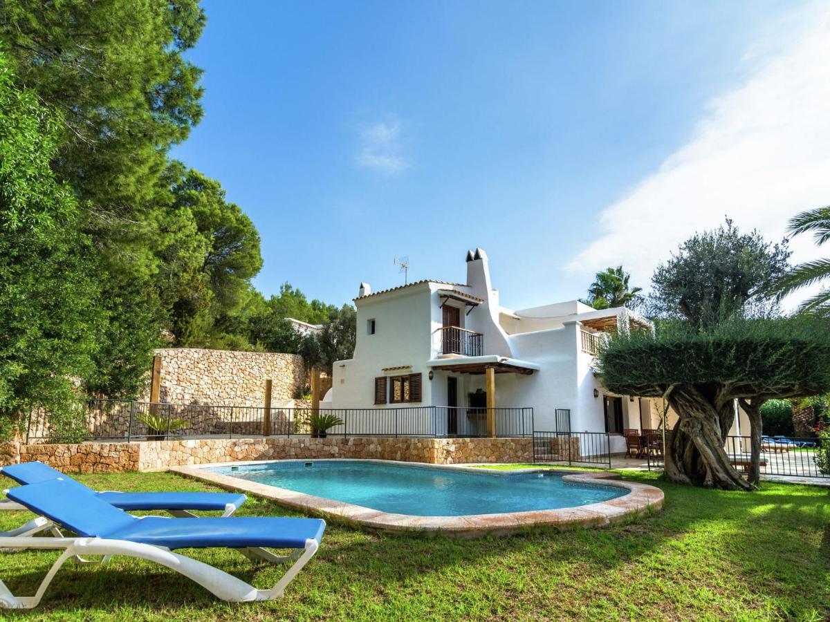 Cozy In With Private Pool * Santa Eularia des Riu
