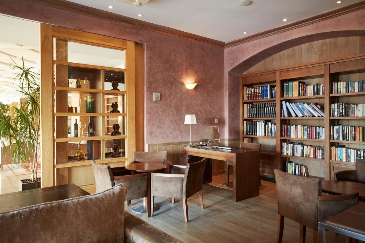 Insotel Fenicia Prestige & 5* Santa Eularia des Riu