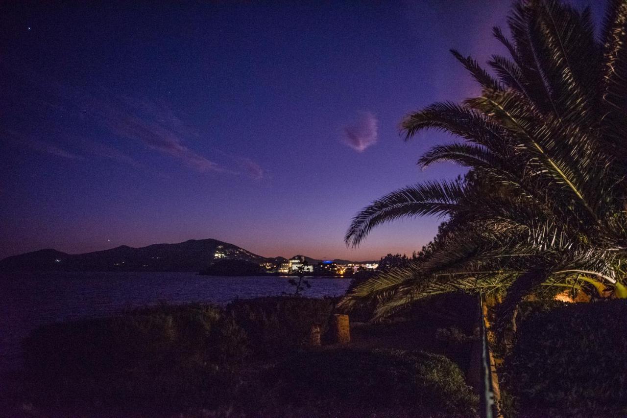 Villa 8Br, Sea Views, Walk To The Beach, Pool Villa