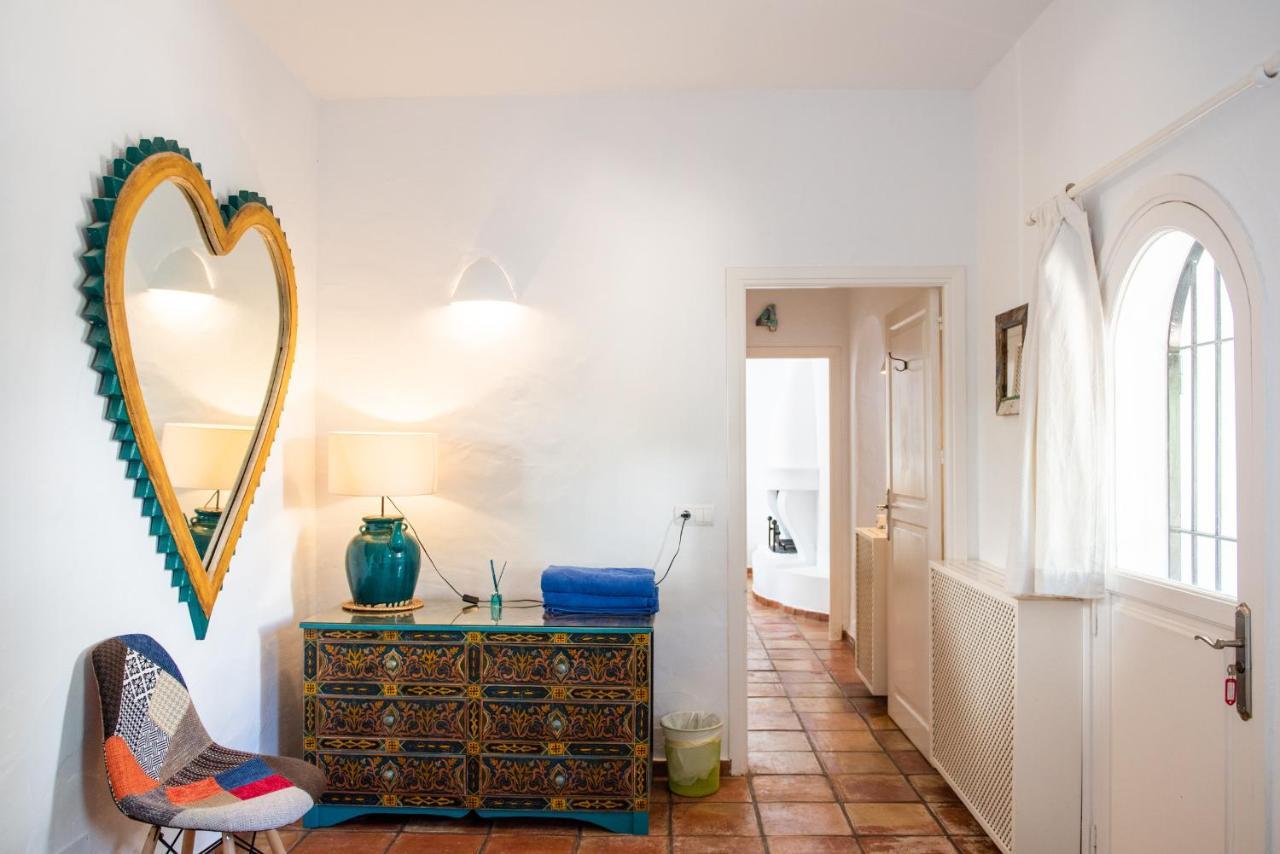 Villa 8Br, Sea Views, Walk To The Beach, Pool Villa