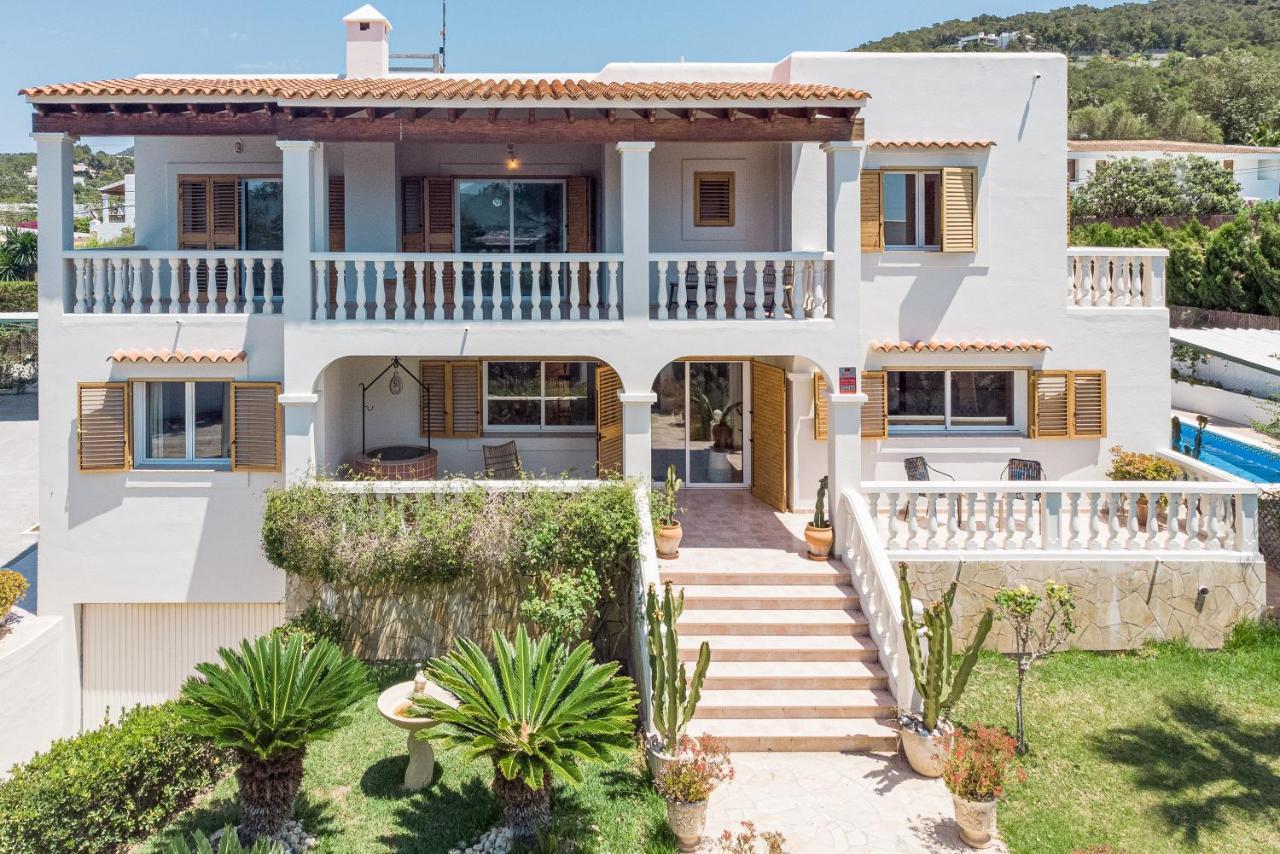 Friends & Family Friendly 5 Bedroom In Jesus *