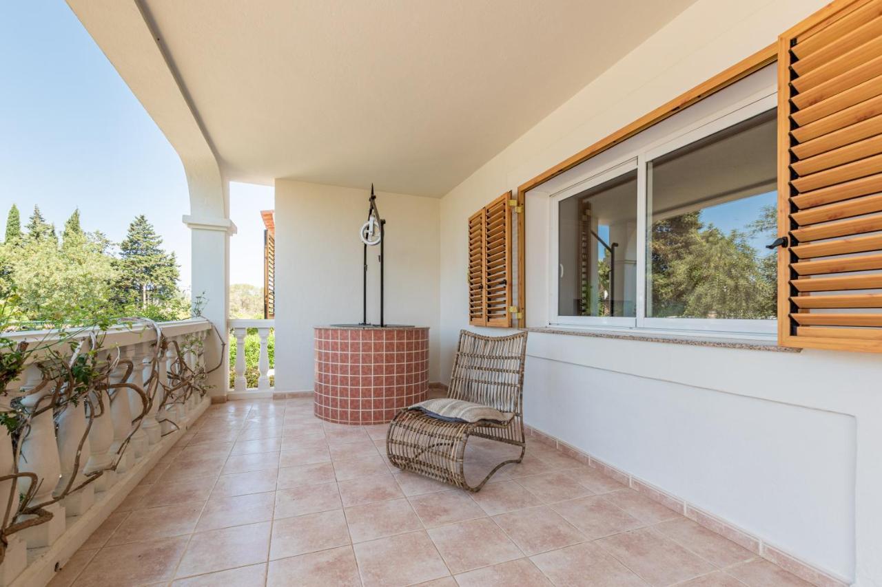 Friends & Family Friendly 5 Bedroom In Jesus Villa Santa Eularia des Riu