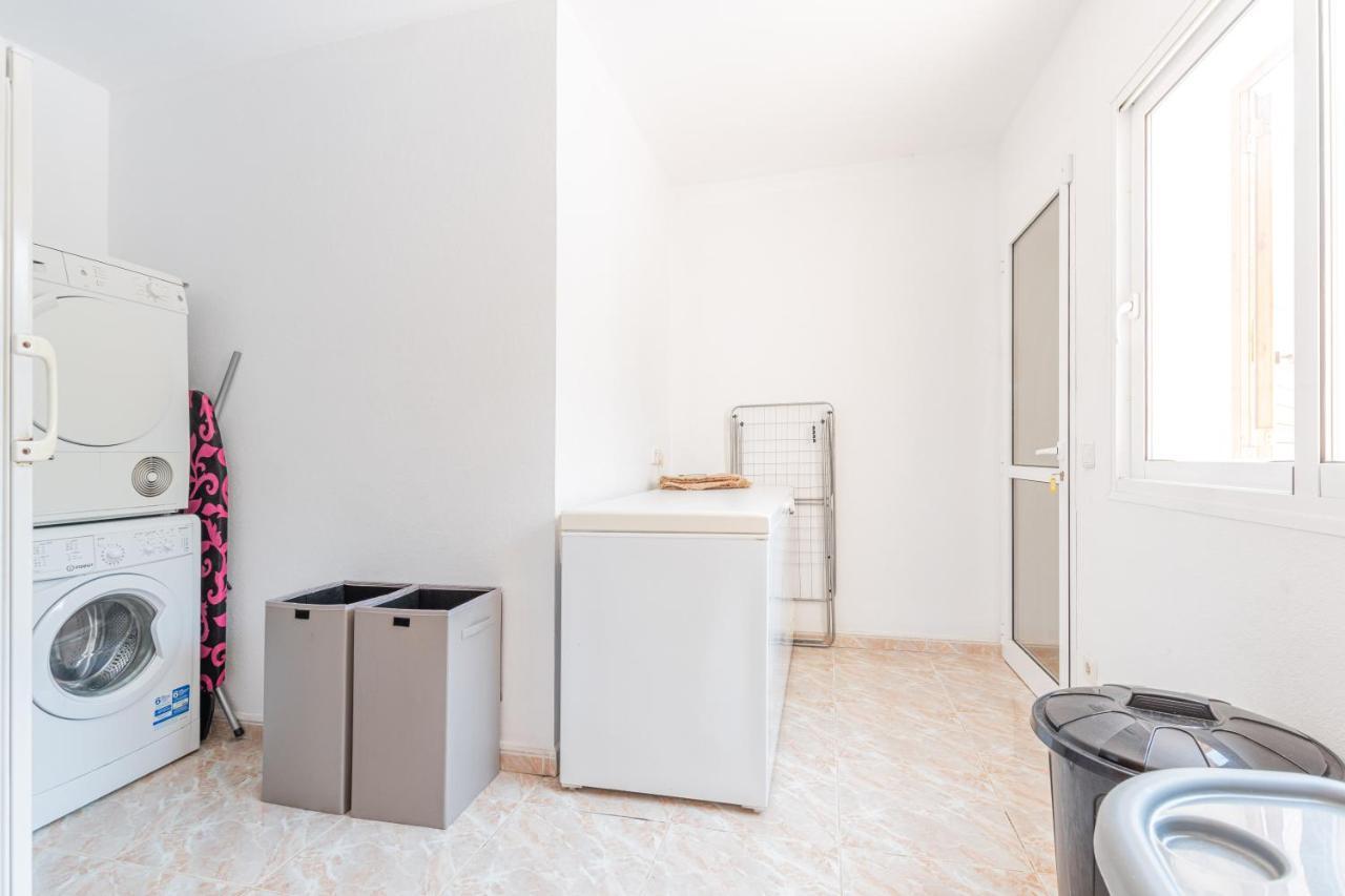 Friends & Family Friendly 5 Bedroom In Jesus Villa *